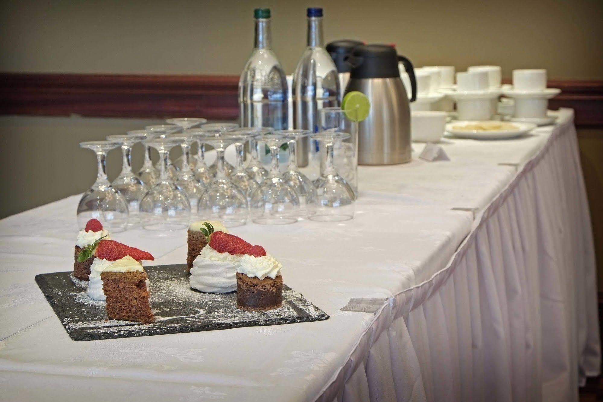 Dean Park Hotel Kirkcaldy Extérieur photo